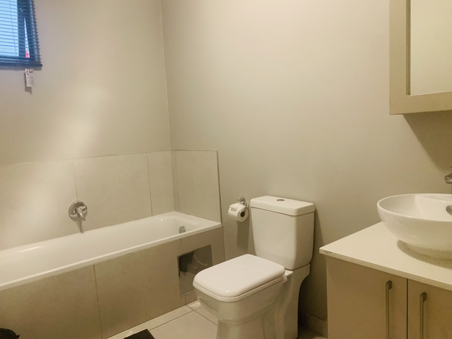 2 Bedroom Property for Sale in Erand Gardens Gauteng