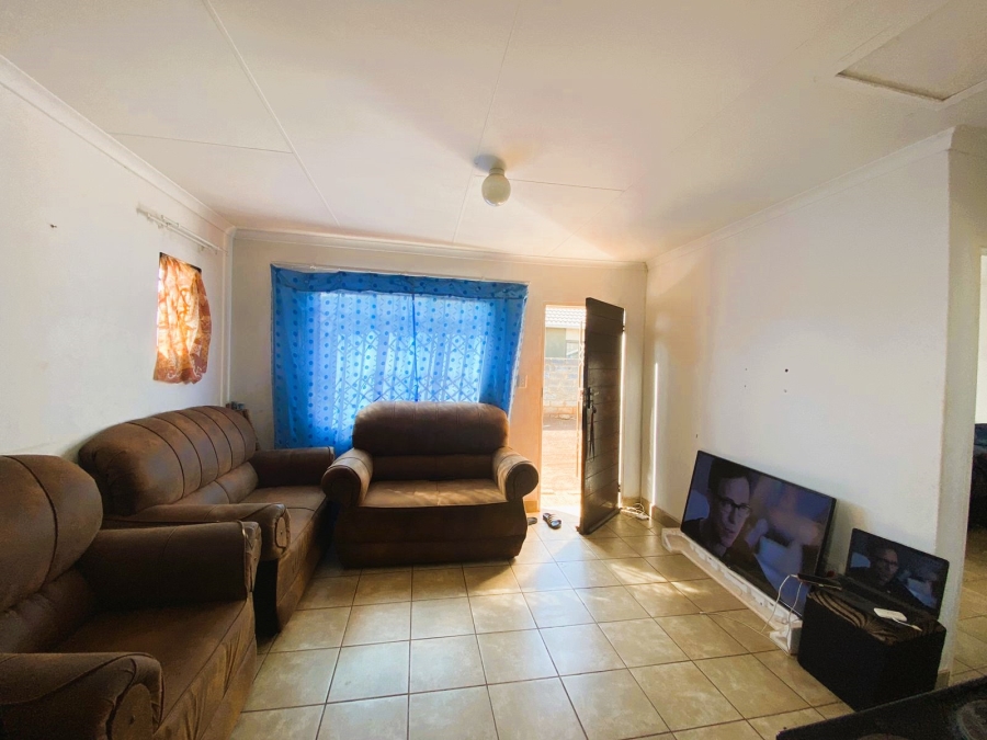 2 Bedroom Property for Sale in Savanna City Gauteng