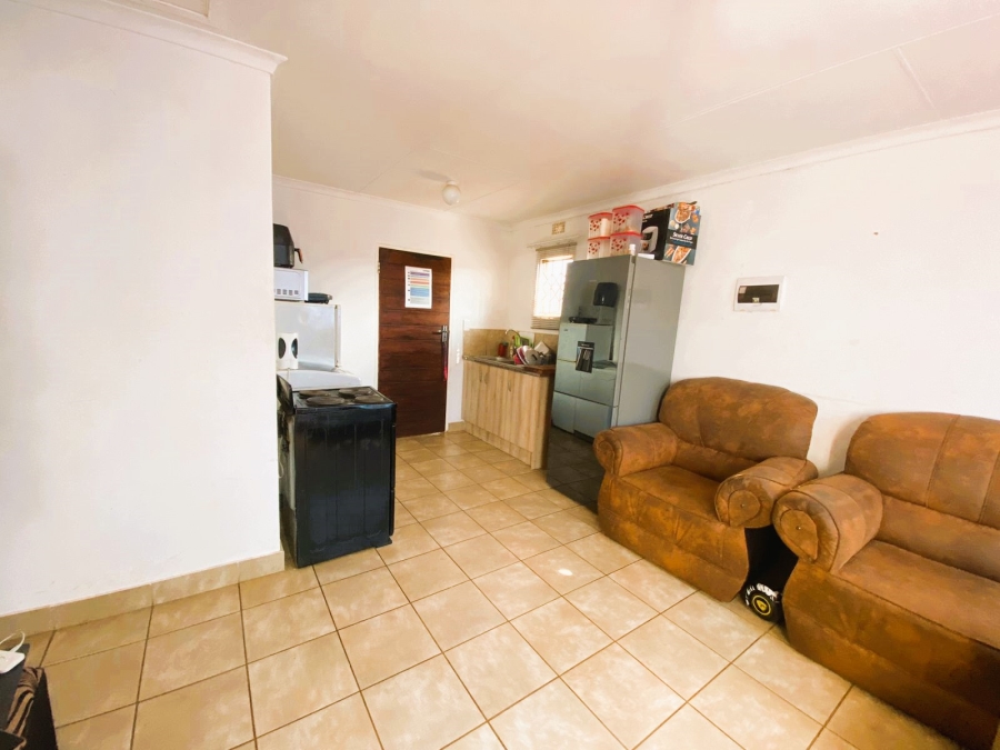 2 Bedroom Property for Sale in Savanna City Gauteng