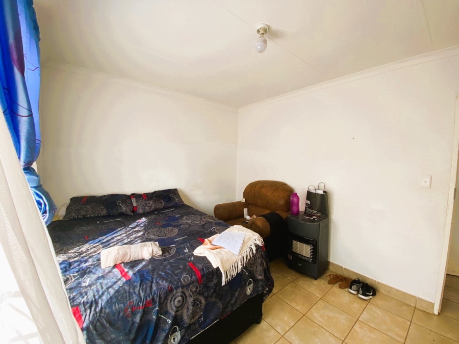 2 Bedroom Property for Sale in Savanna City Gauteng