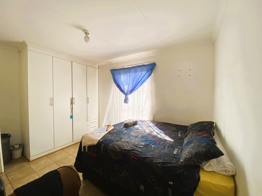 2 Bedroom Property for Sale in Savanna City Gauteng