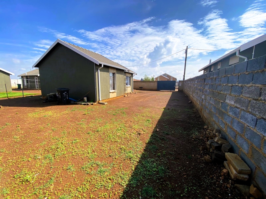 2 Bedroom Property for Sale in Savanna City Gauteng