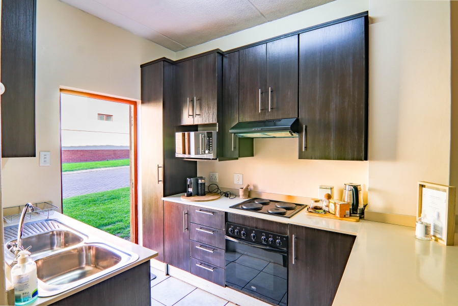 2 Bedroom Property for Sale in Pretorius Park Gauteng