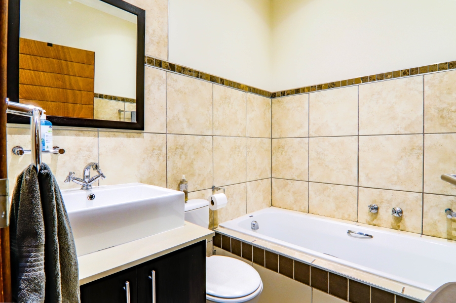 2 Bedroom Property for Sale in Pretorius Park Gauteng