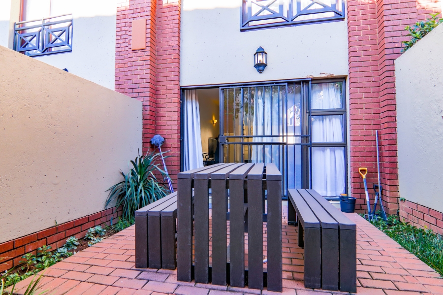 2 Bedroom Property for Sale in Pretorius Park Gauteng