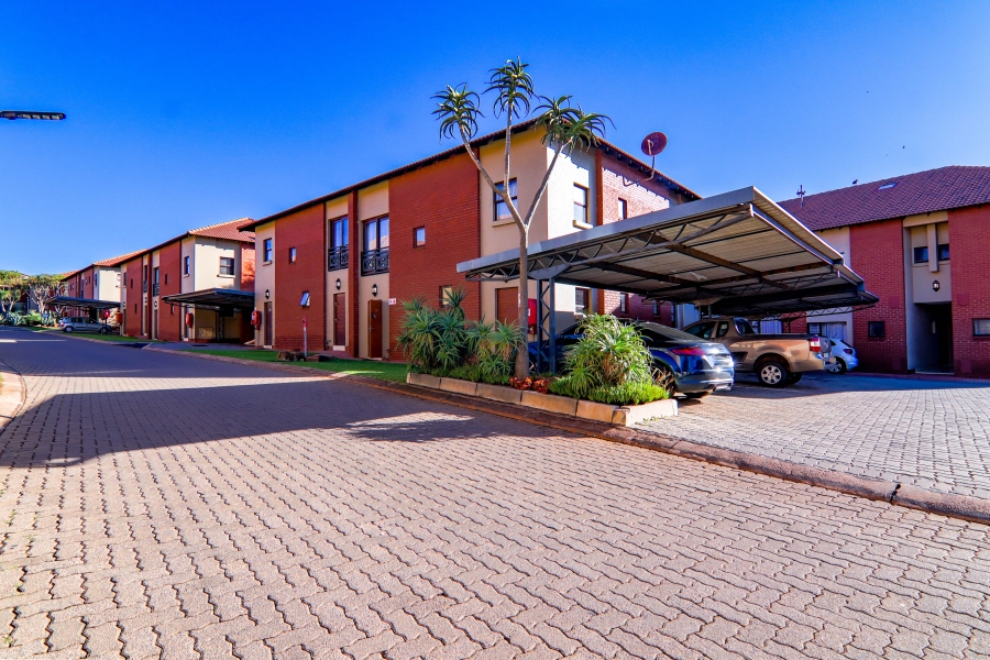 2 Bedroom Property for Sale in Pretorius Park Gauteng