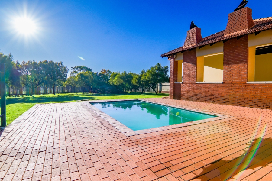 2 Bedroom Property for Sale in Pretorius Park Gauteng