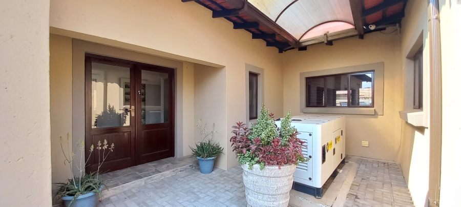 5 Bedroom Property for Sale in Savannah Country Estate Gauteng