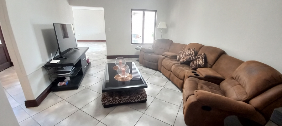 5 Bedroom Property for Sale in Savannah Country Estate Gauteng