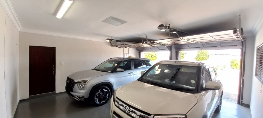 5 Bedroom Property for Sale in Savannah Country Estate Gauteng