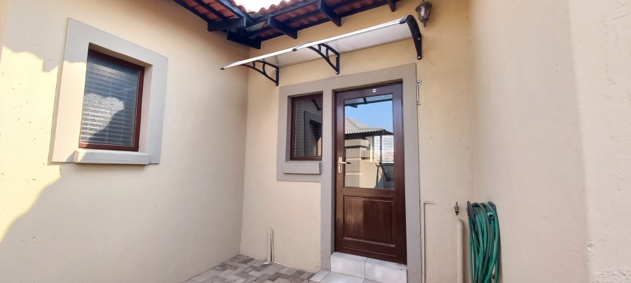 5 Bedroom Property for Sale in Savannah Country Estate Gauteng