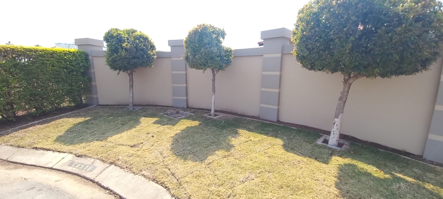 5 Bedroom Property for Sale in Savannah Country Estate Gauteng