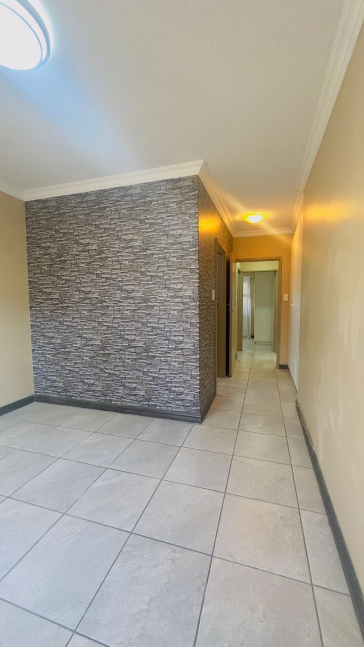 To Let 2 Bedroom Property for Rent in Halfway House Gauteng