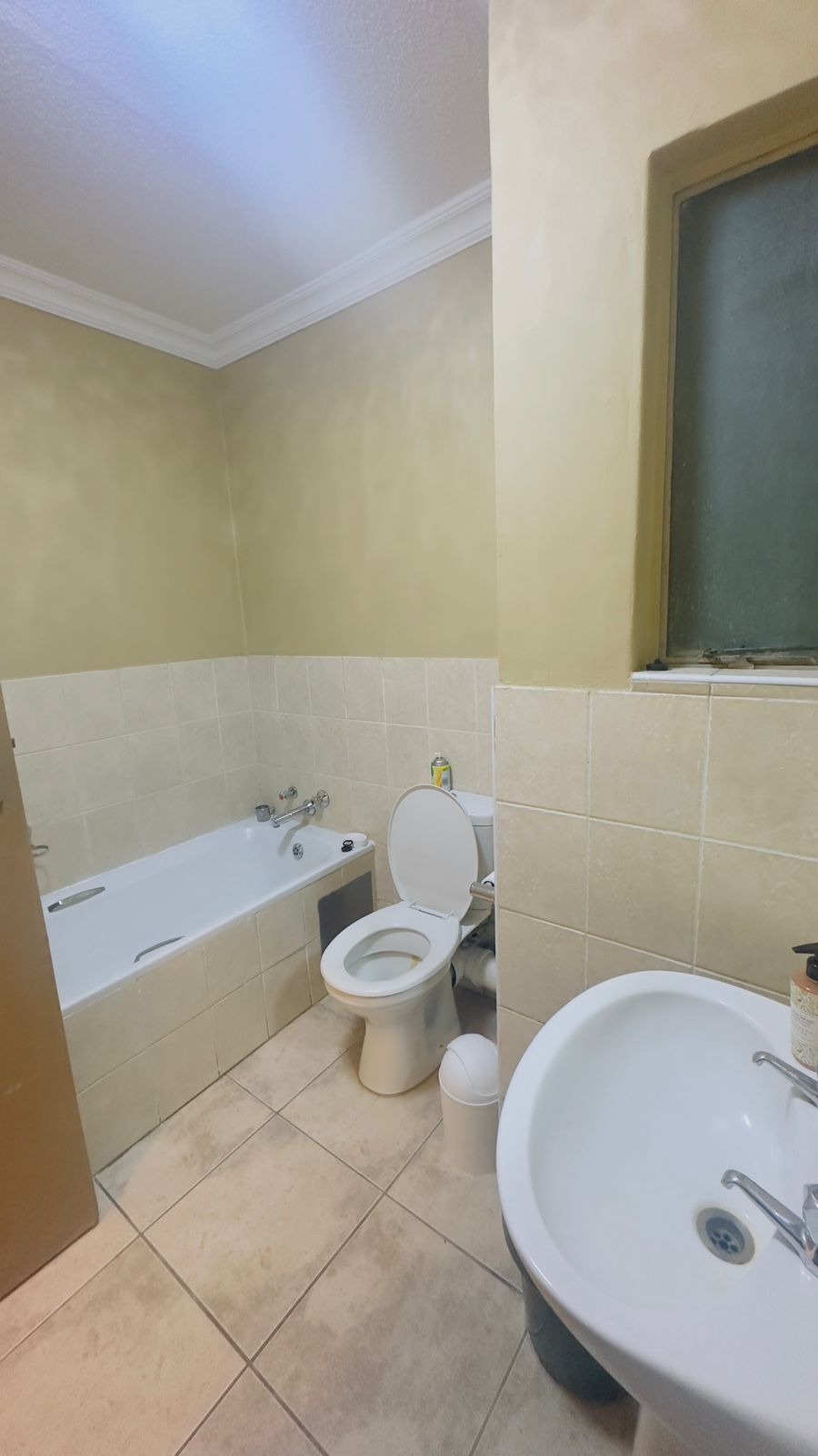 To Let 2 Bedroom Property for Rent in Halfway House Gauteng