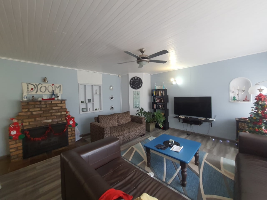 4 Bedroom Property for Sale in Stefano Park Gauteng