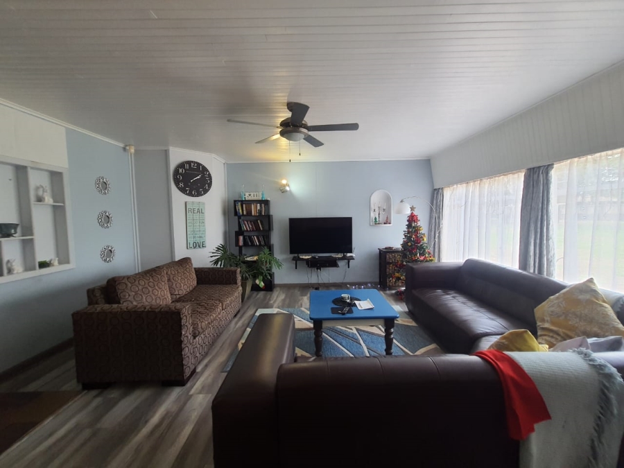 4 Bedroom Property for Sale in Stefano Park Gauteng