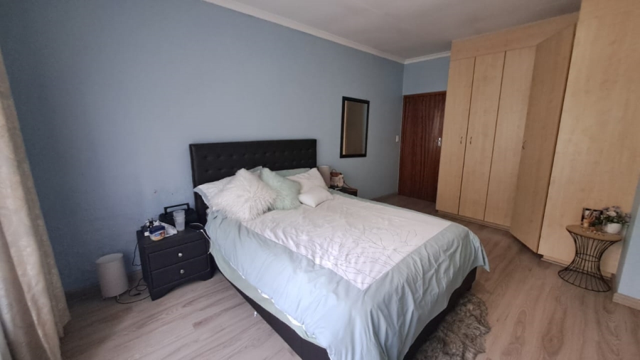 3 Bedroom Property for Sale in Country View Gauteng