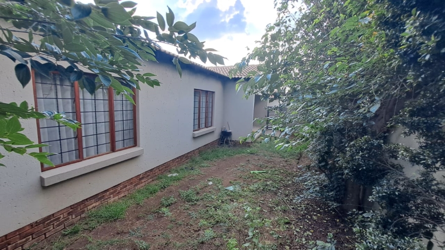 3 Bedroom Property for Sale in Country View Gauteng