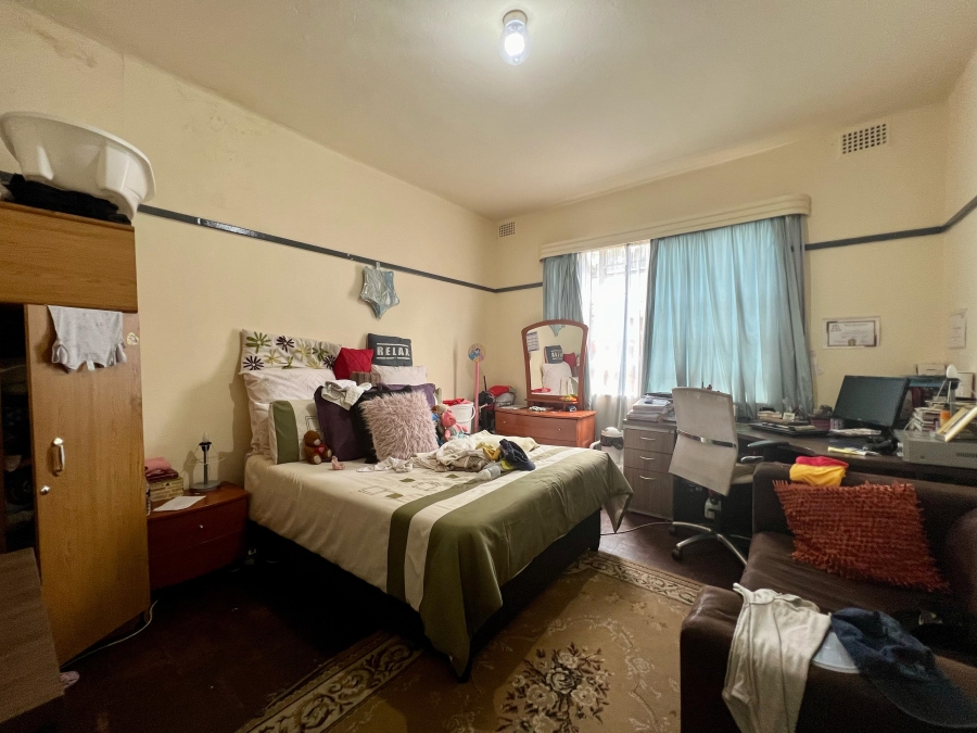 8 Bedroom Property for Sale in Rosettenville Gauteng