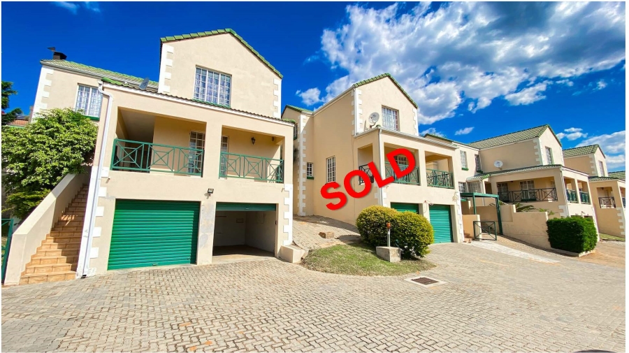 3 Bedroom Property for Sale in La Montagne Gauteng