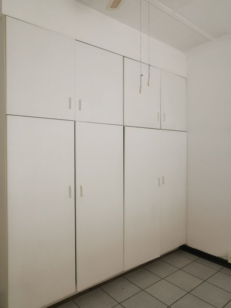 6 Bedroom Property for Sale in Discovery Gauteng