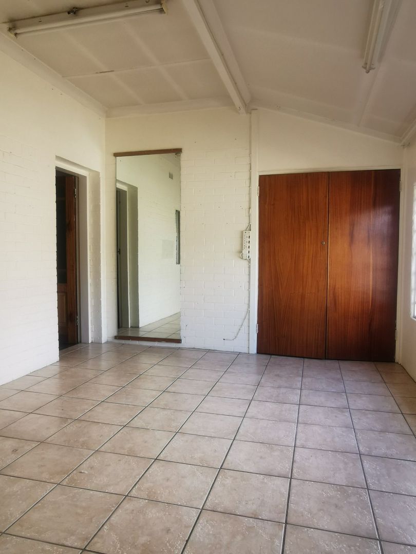 6 Bedroom Property for Sale in Discovery Gauteng