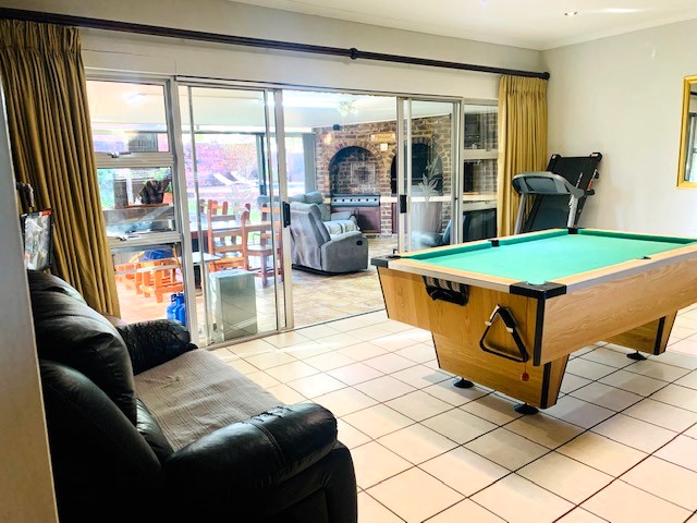 5 Bedroom Property for Sale in Jordaan Park Gauteng