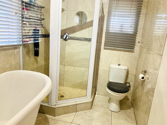 5 Bedroom Property for Sale in Jordaan Park Gauteng