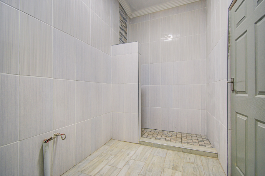 8 Bedroom Property for Sale in Klopperpark Gauteng