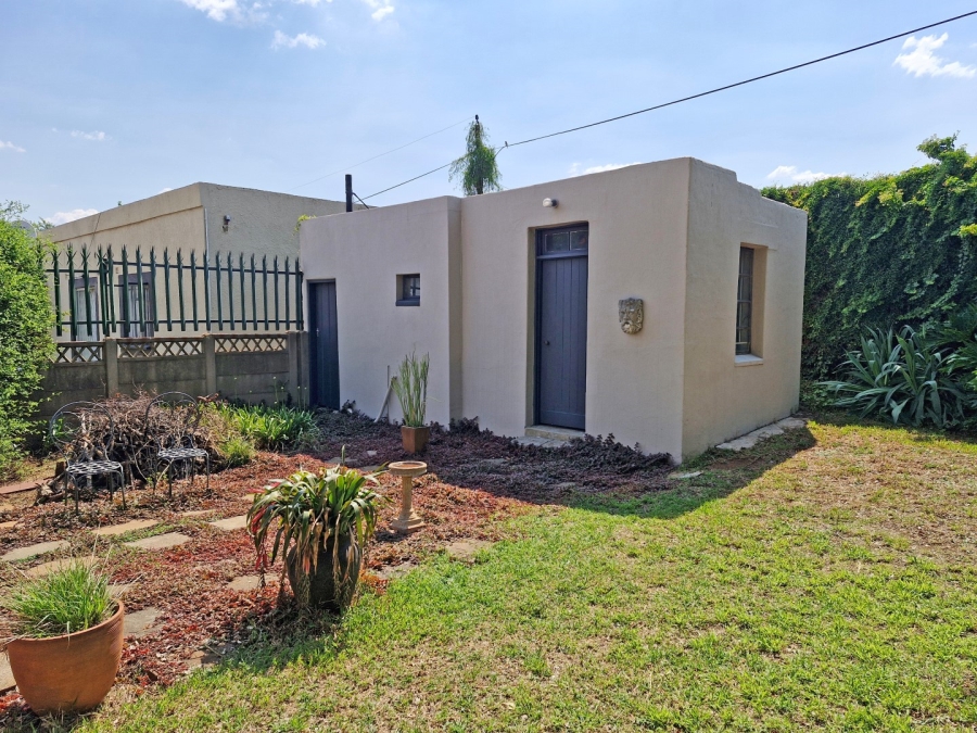 2 Bedroom Property for Sale in Westdene Gauteng