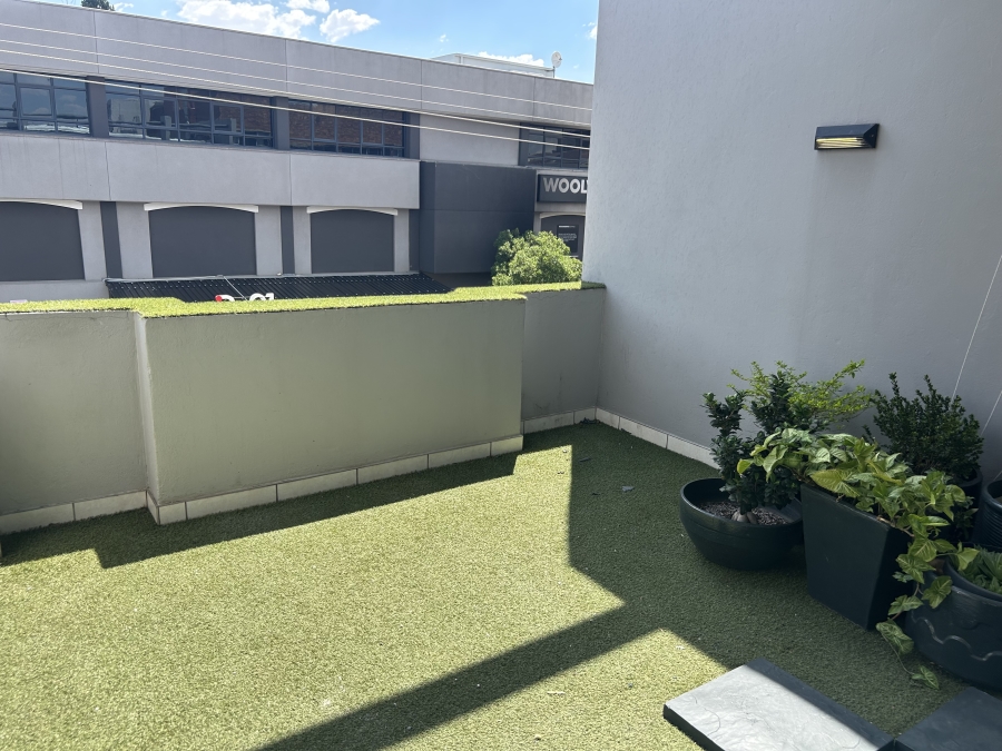 1 Bedroom Property for Sale in Greenside Gauteng