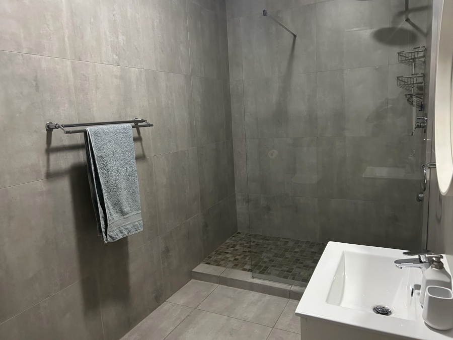 1 Bedroom Property for Sale in Greenside Gauteng