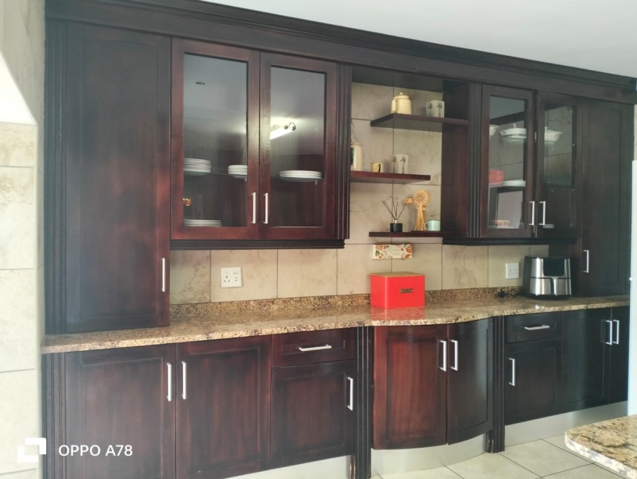 4 Bedroom Property for Sale in Eland Small Gauteng