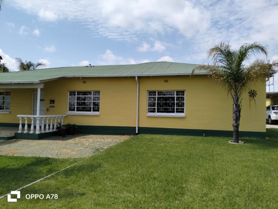 4 Bedroom Property for Sale in Eland Small Gauteng