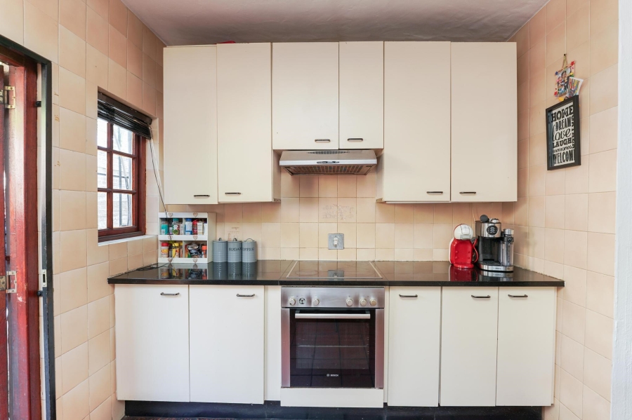 3 Bedroom Property for Sale in Buccleuch Gauteng