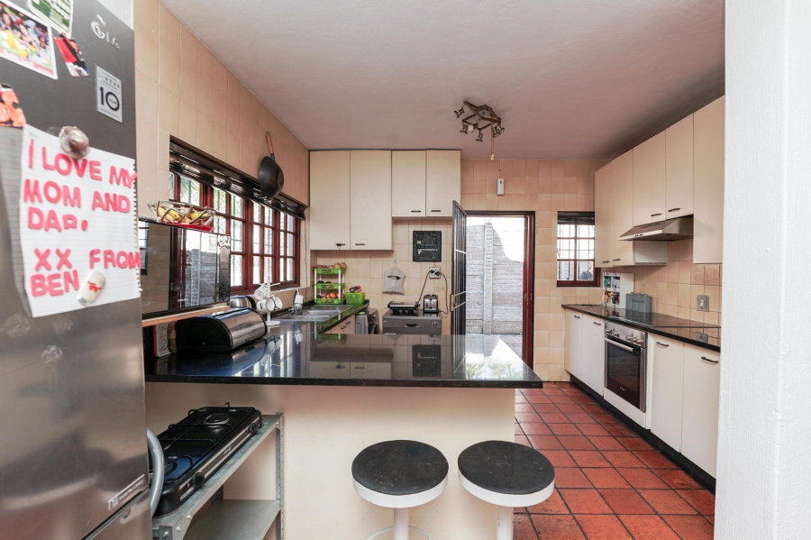 3 Bedroom Property for Sale in Buccleuch Gauteng