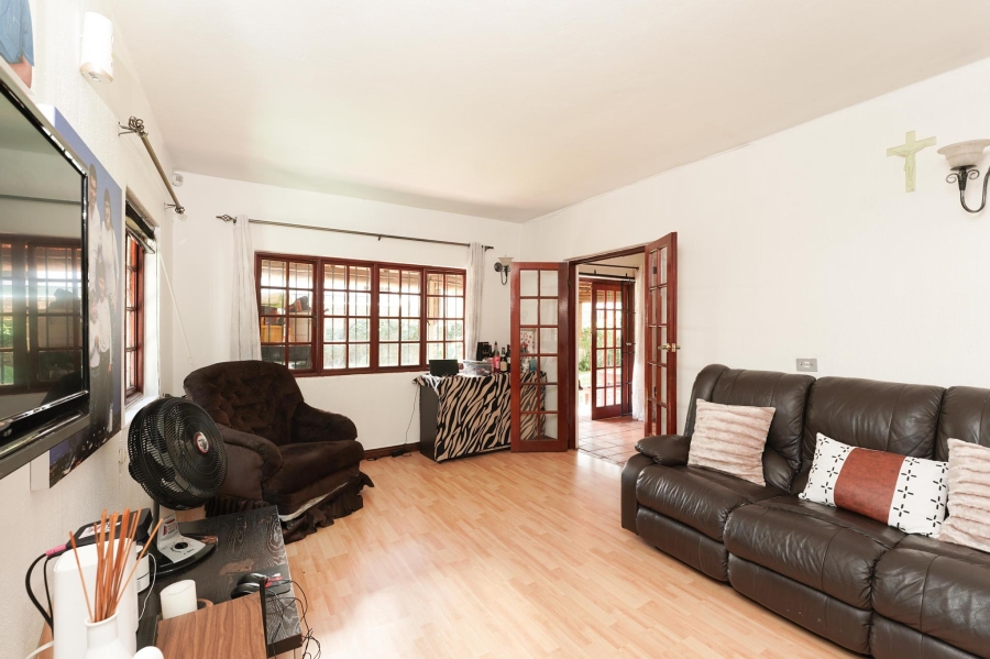 3 Bedroom Property for Sale in Buccleuch Gauteng