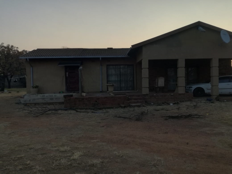 5 Bedroom Property for Sale in Homestead Apple Orchards Gauteng