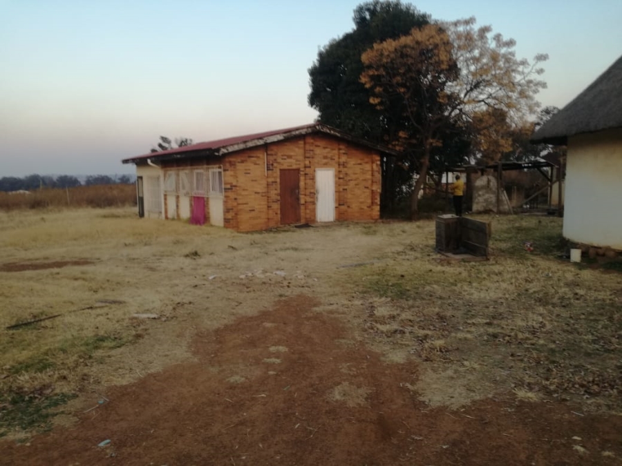 5 Bedroom Property for Sale in Homestead Apple Orchards Gauteng