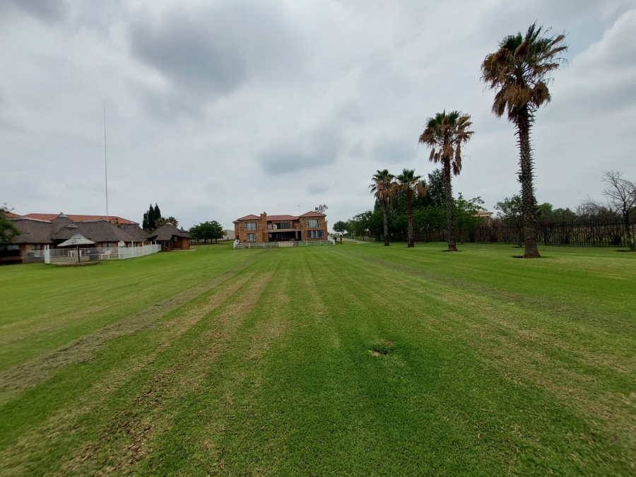 10 Bedroom Property for Sale in Marlbank Gauteng