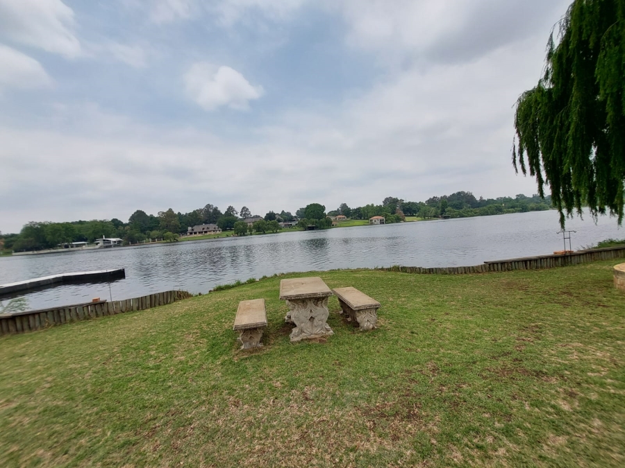 10 Bedroom Property for Sale in Marlbank Gauteng