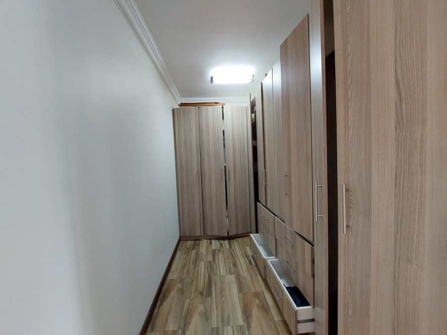 10 Bedroom Property for Sale in Marlbank Gauteng