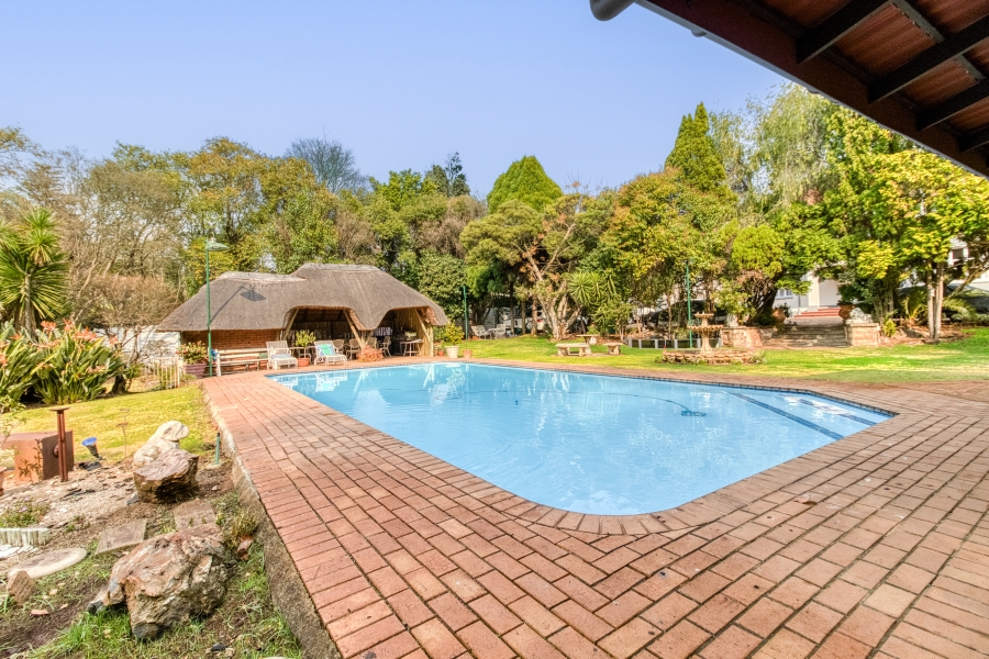 6 Bedroom Property for Sale in Houghton Estate Gauteng