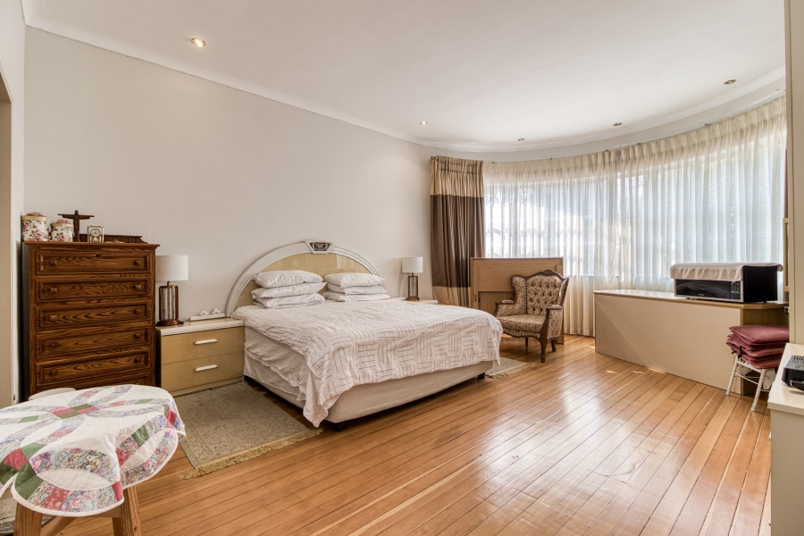 6 Bedroom Property for Sale in Houghton Estate Gauteng