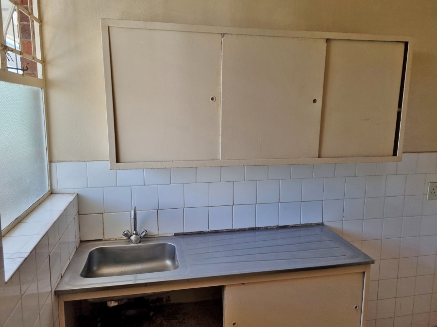 2 Bedroom Property for Sale in Yeoville Gauteng