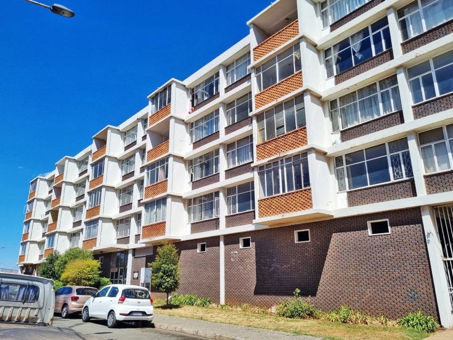 1 Bedroom Property for Sale in Yeoville Gauteng