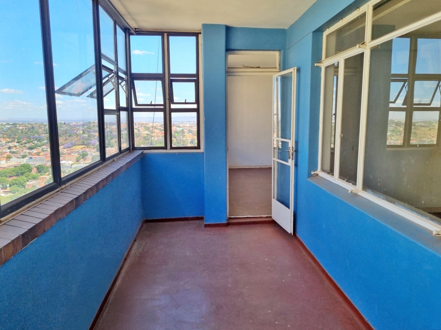 1 Bedroom Property for Sale in Yeoville Gauteng