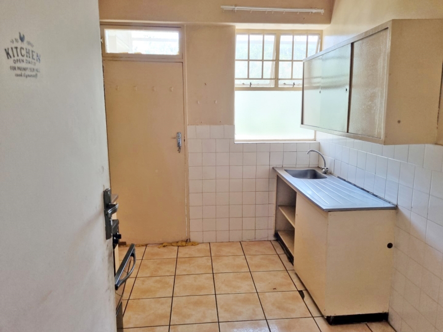 1 Bedroom Property for Sale in Yeoville Gauteng