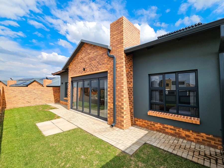 3 Bedroom Property for Sale in Six Fountains Residential Estate Gauteng