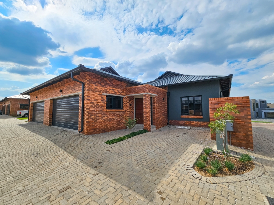 3 Bedroom Property for Sale in Six Fountains Residential Estate Gauteng